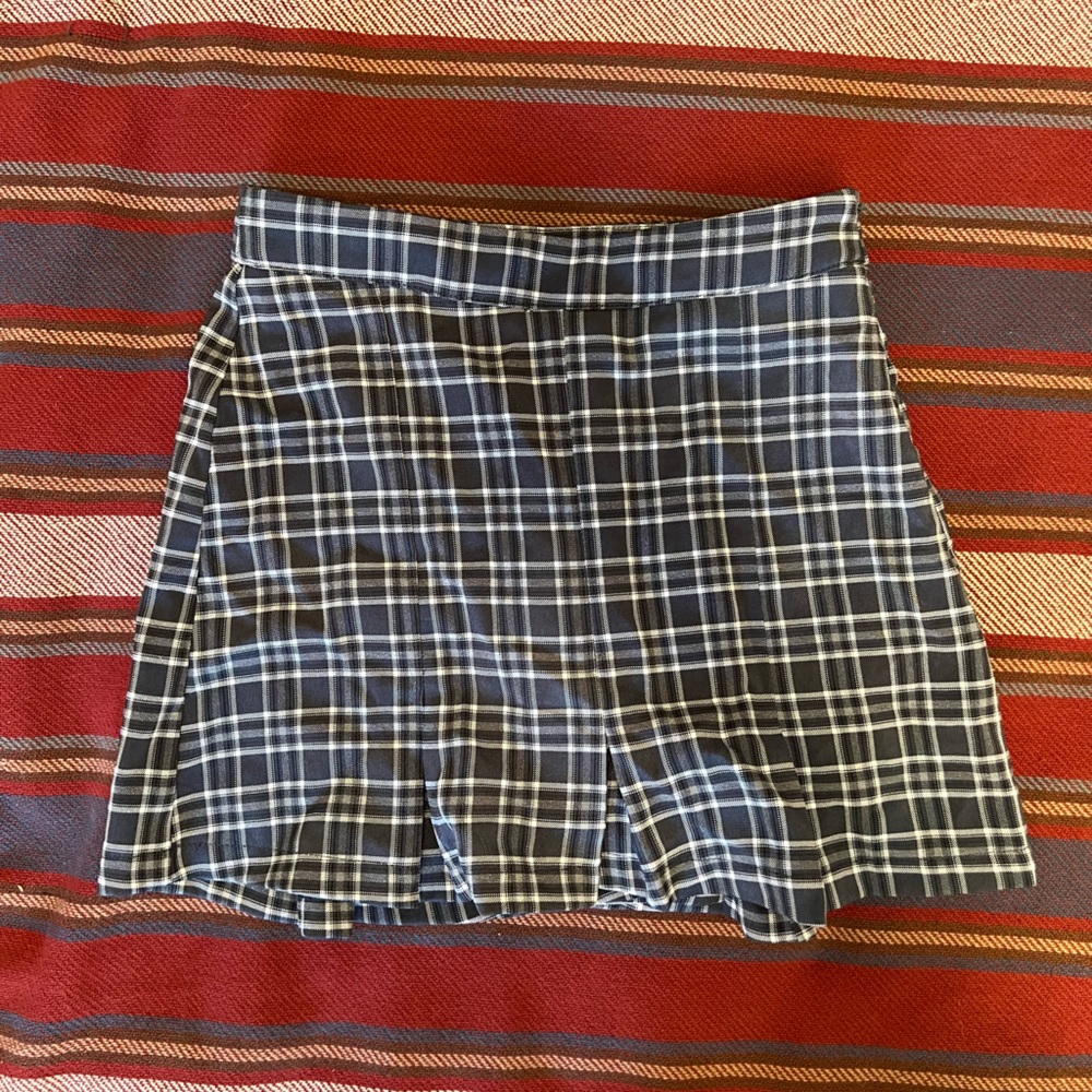 Adika plaid skort